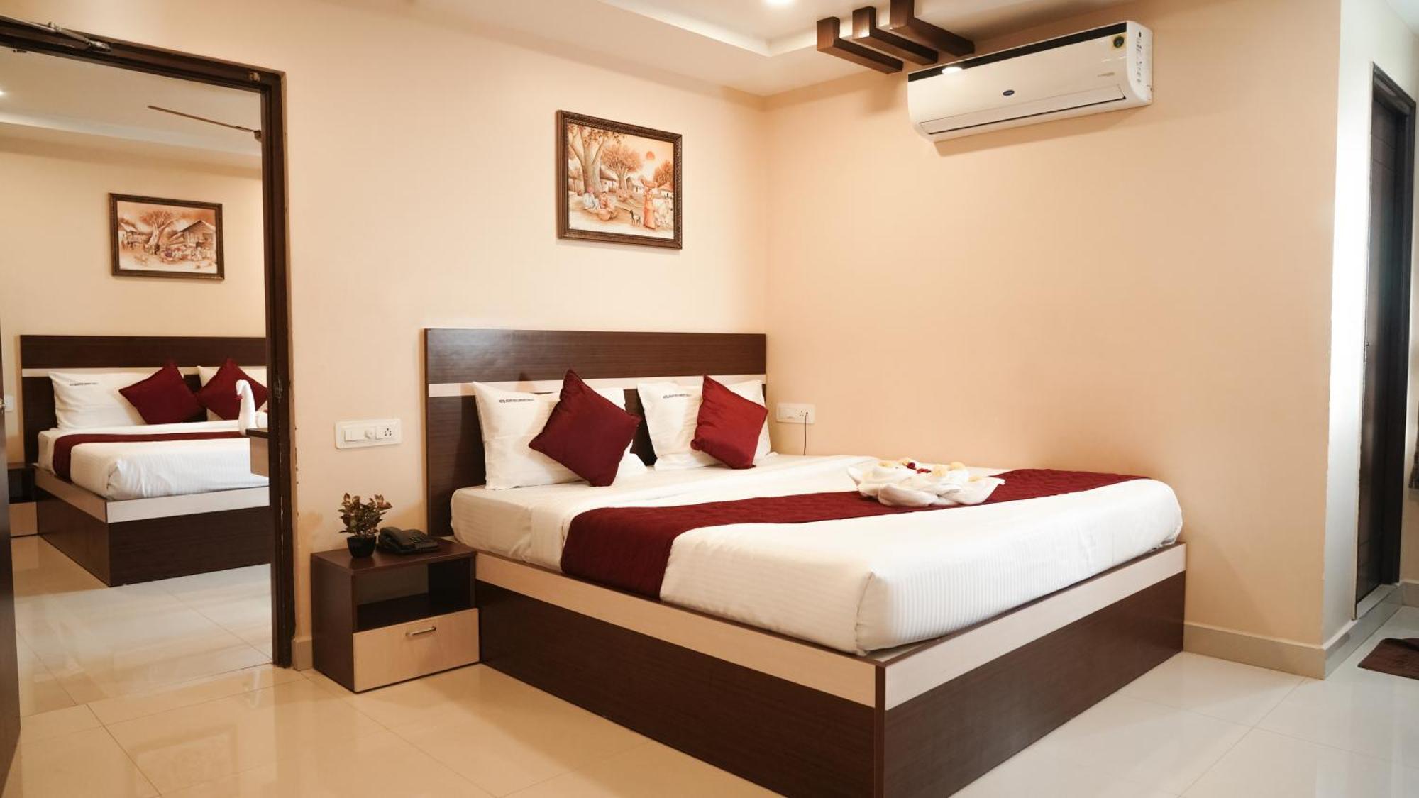 Hotel Mountview Comforts ตีรูปาติ ภายนอก รูปภาพ