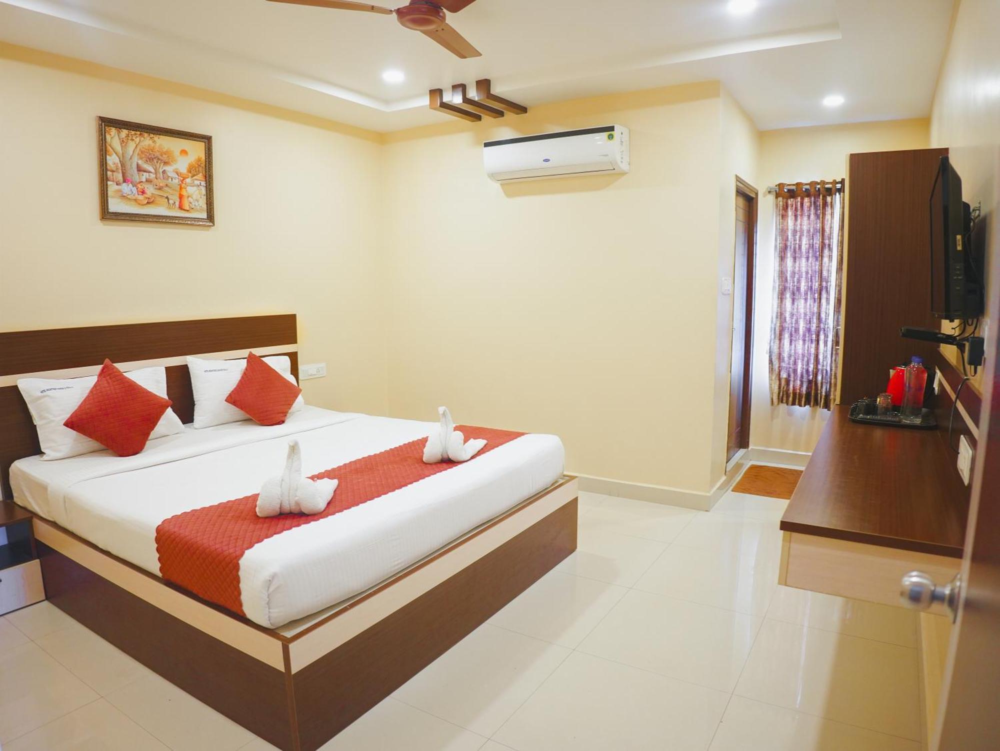 Hotel Mountview Comforts ตีรูปาติ ภายนอก รูปภาพ